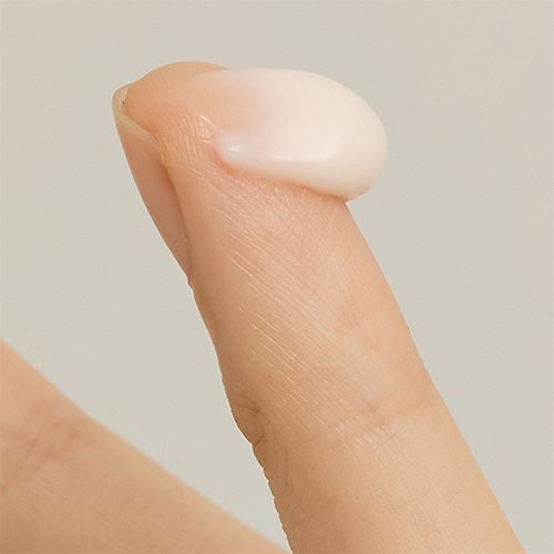 Heveblue Black Yuja Bean Lifting Eye Cream -15ml